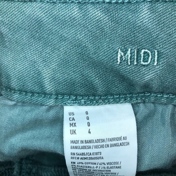 American Eagle AEO Twill X midi Green Shorts Size 0 - Picture 6 of 9